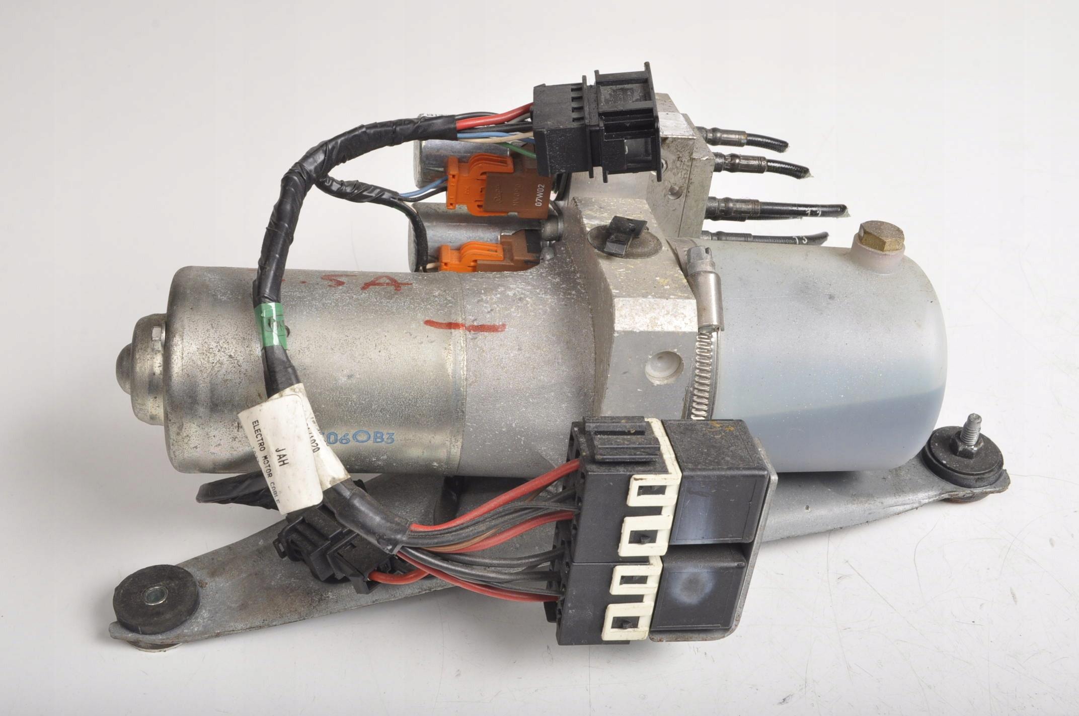 AUDI A4 B6 насос даху 8H0871611B