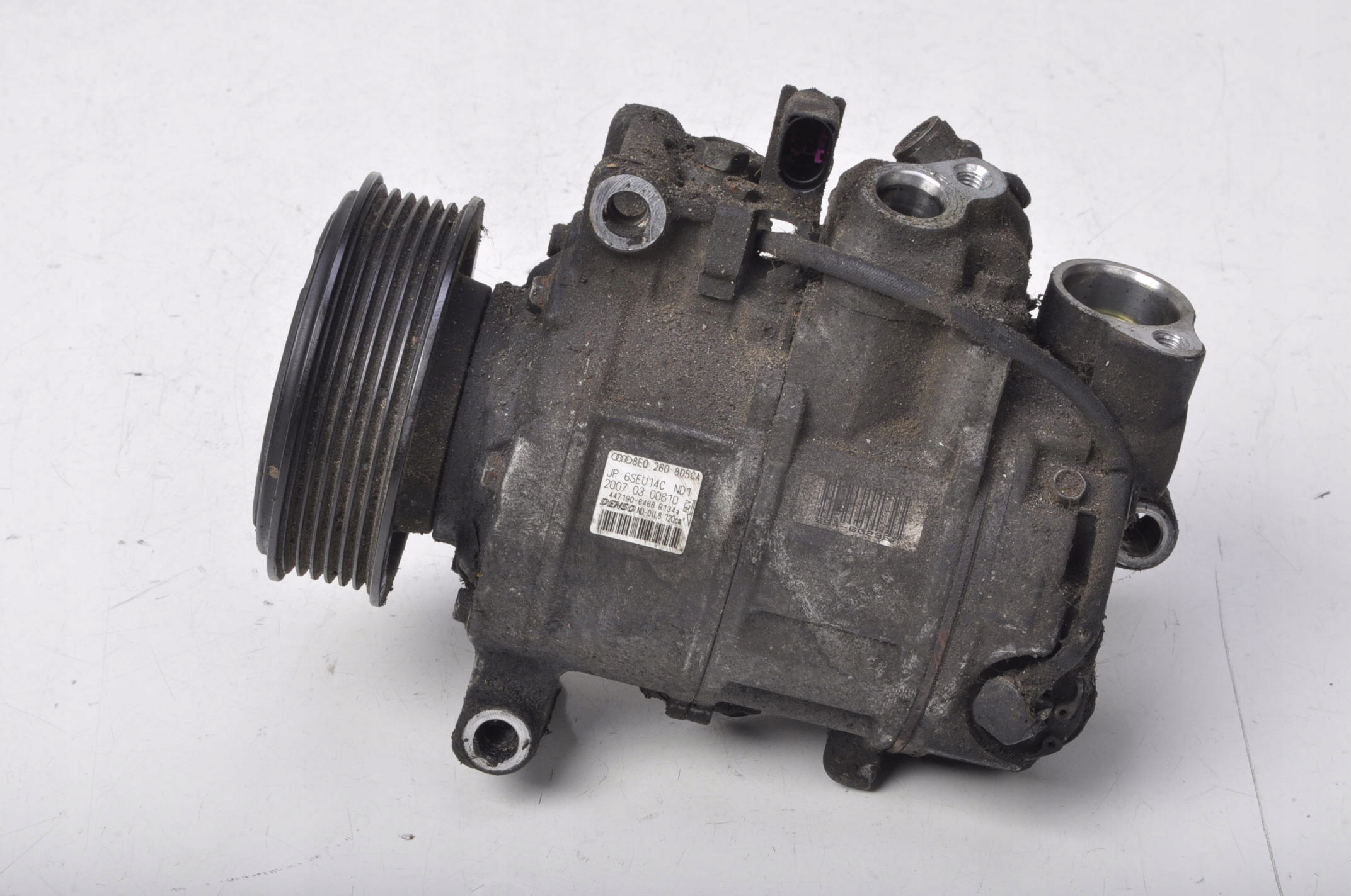 AUDI A4 B7 2.7 компрессор кондиционера 8E0260805CA