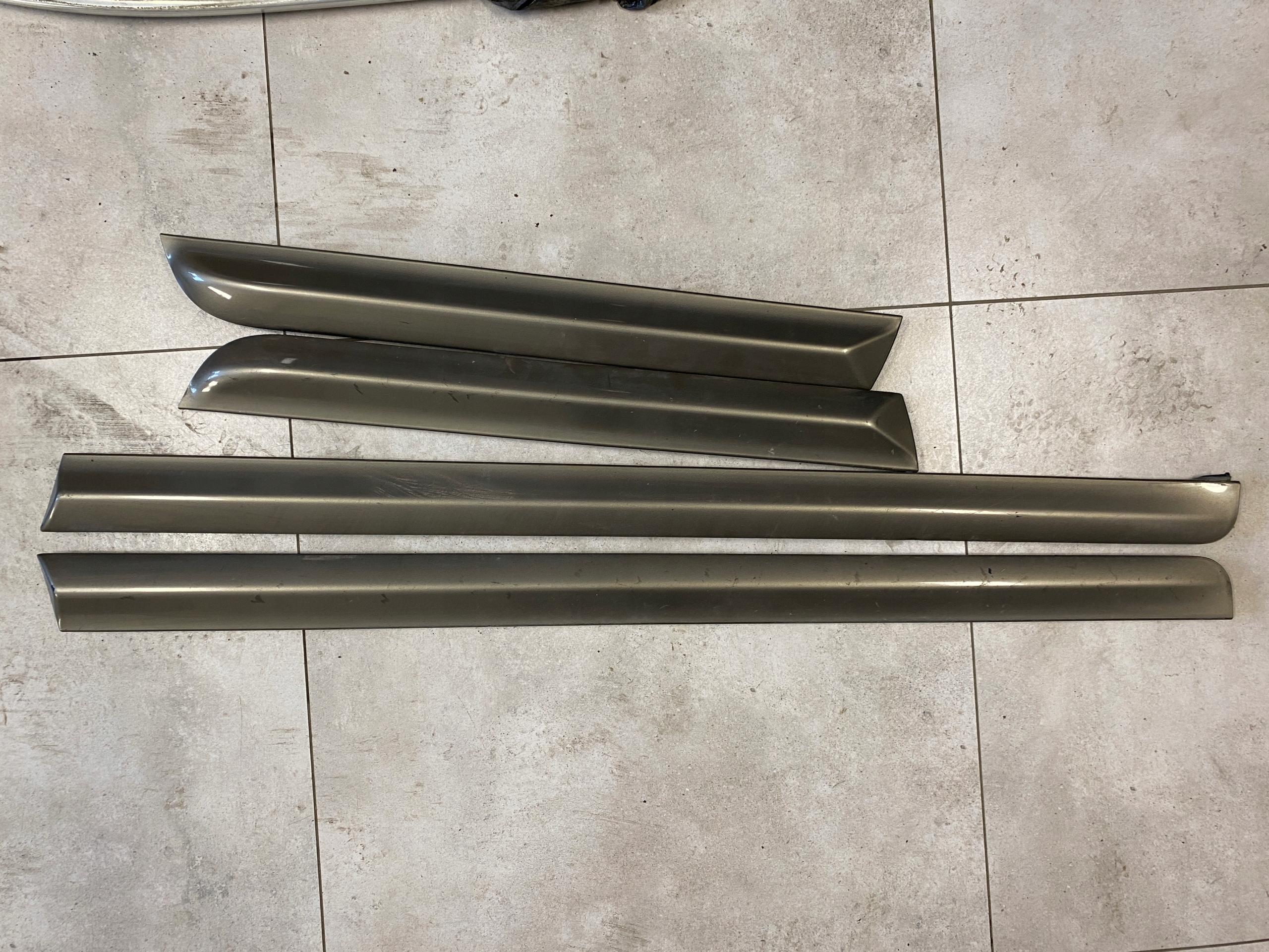 AUDI A4 B7 дверні молдинги S-LINE комплект LY1Q