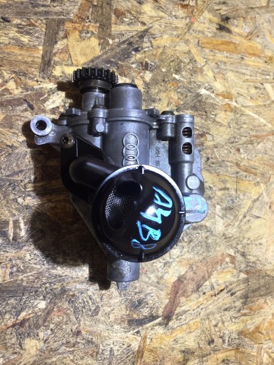 06H 115 - AUDI A4 B8 2.0 TFSI масляный насос CDNC 06H115105AF