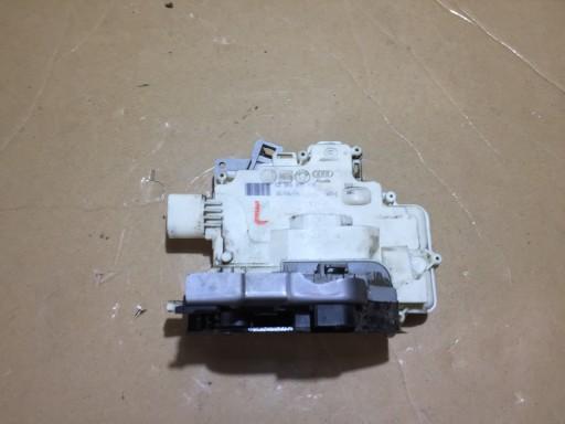 AUDI A4 B8 замок двери левый задний 7PIN 8K0839015