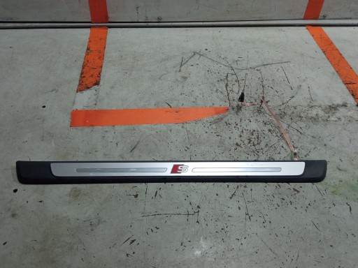 Audi A4 B9 Rift Rights Strip S-Line 8W0947418A