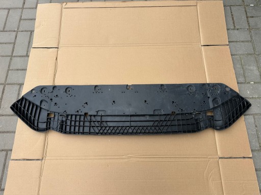 AUDI A4 B9 НАКЛАДКА НА БАМПЕР S-LINE 8W0807611A