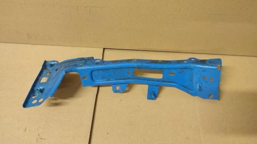 8W0821136C - AUDI A4 b9 кронштейн крило кронштейн передній правий