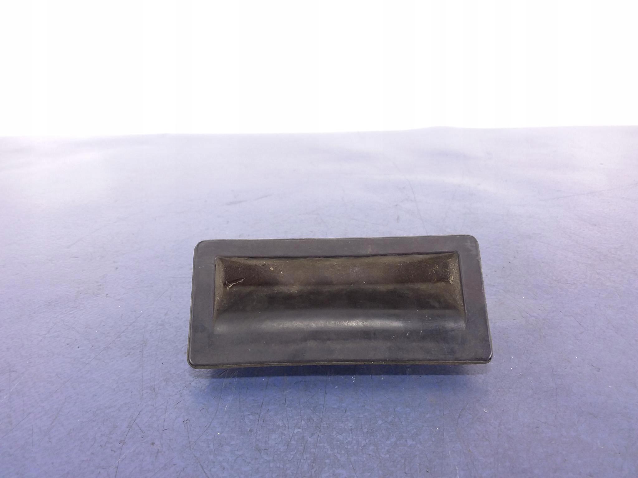 AUDI A5 8T COUPE ручка задніх дверей 5N0627566B