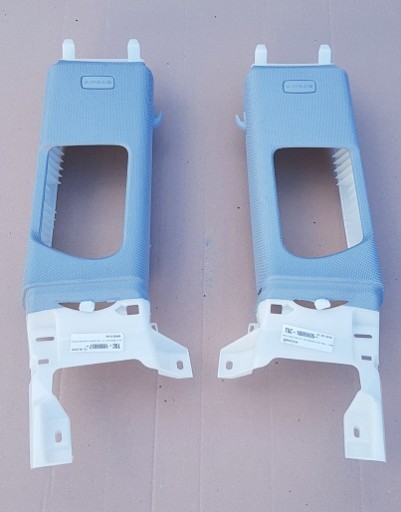 Audi A5 8W оздоблення правої стійки 8W6867243A оригінал новий