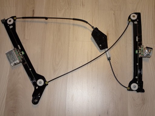 09 - AUDI A5 COUPE 8T склопідйомник правий оригінал 09-