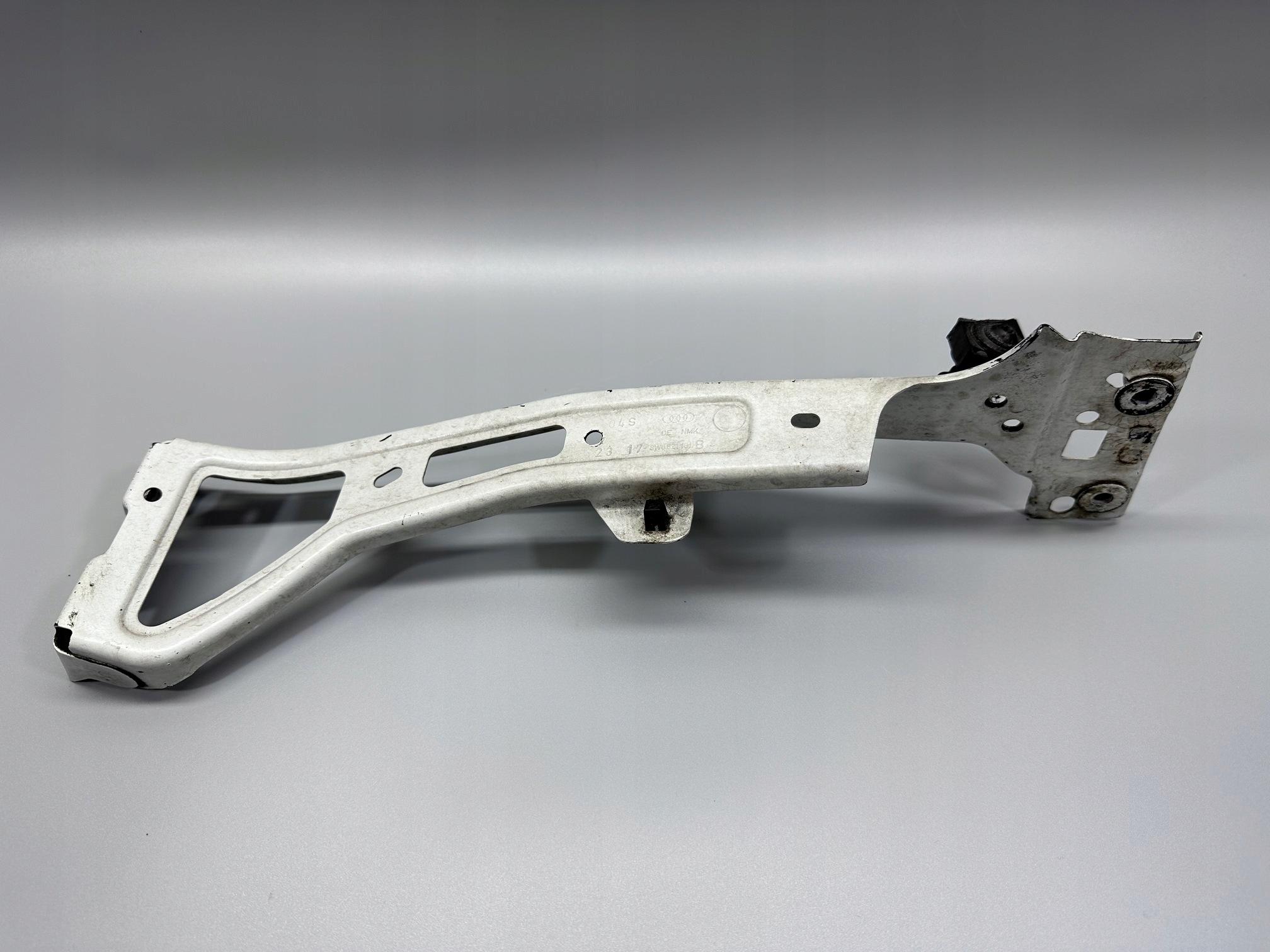 8W6821131B - AUDI A5 F5 8W кронштейн крыла левый передний LY9C