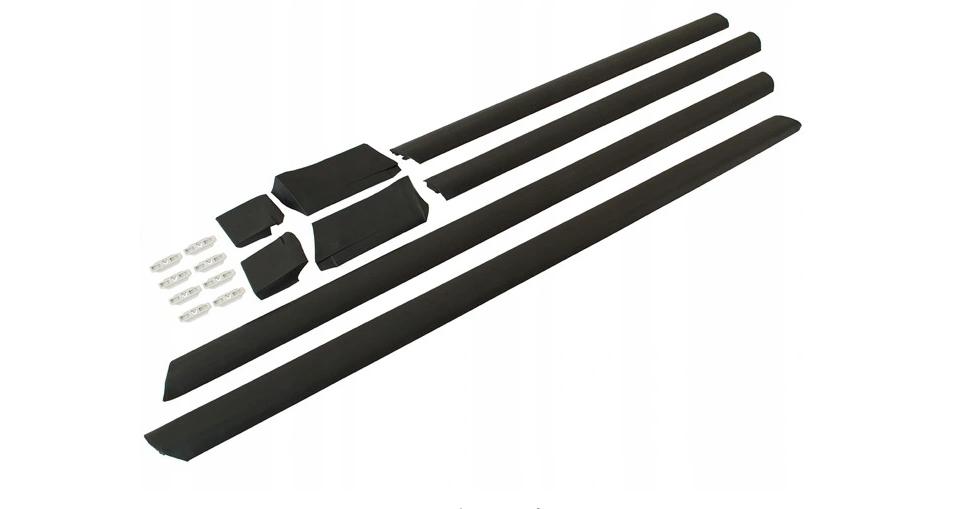 A9778 - AUDI A6 C4 94-Нижні молдинги на двері в зборі