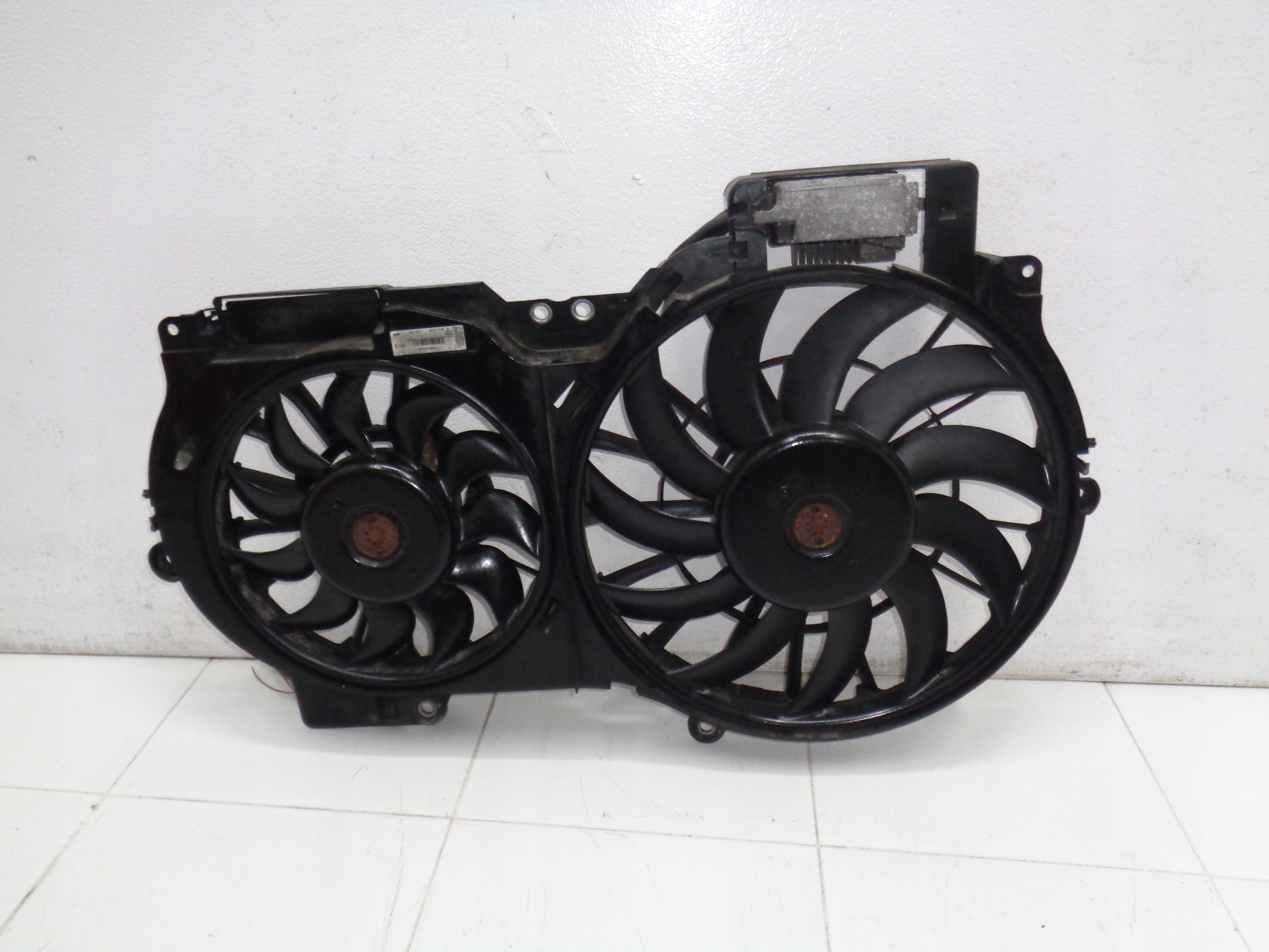 4F0121003Q - AUDI A6 C6 4F 2.0 TDI вентилятори