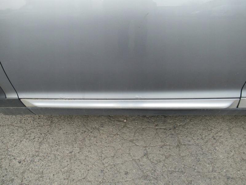 AUDI A6 C6 ALLROAD накладка дверей хром передня ліва