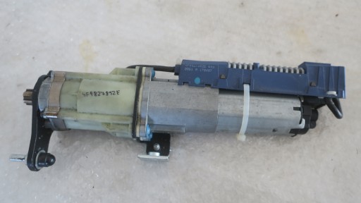 AUDI A6 C6 Універсал ALLROAD електричний привід закрилків задній правий 4F9827852E