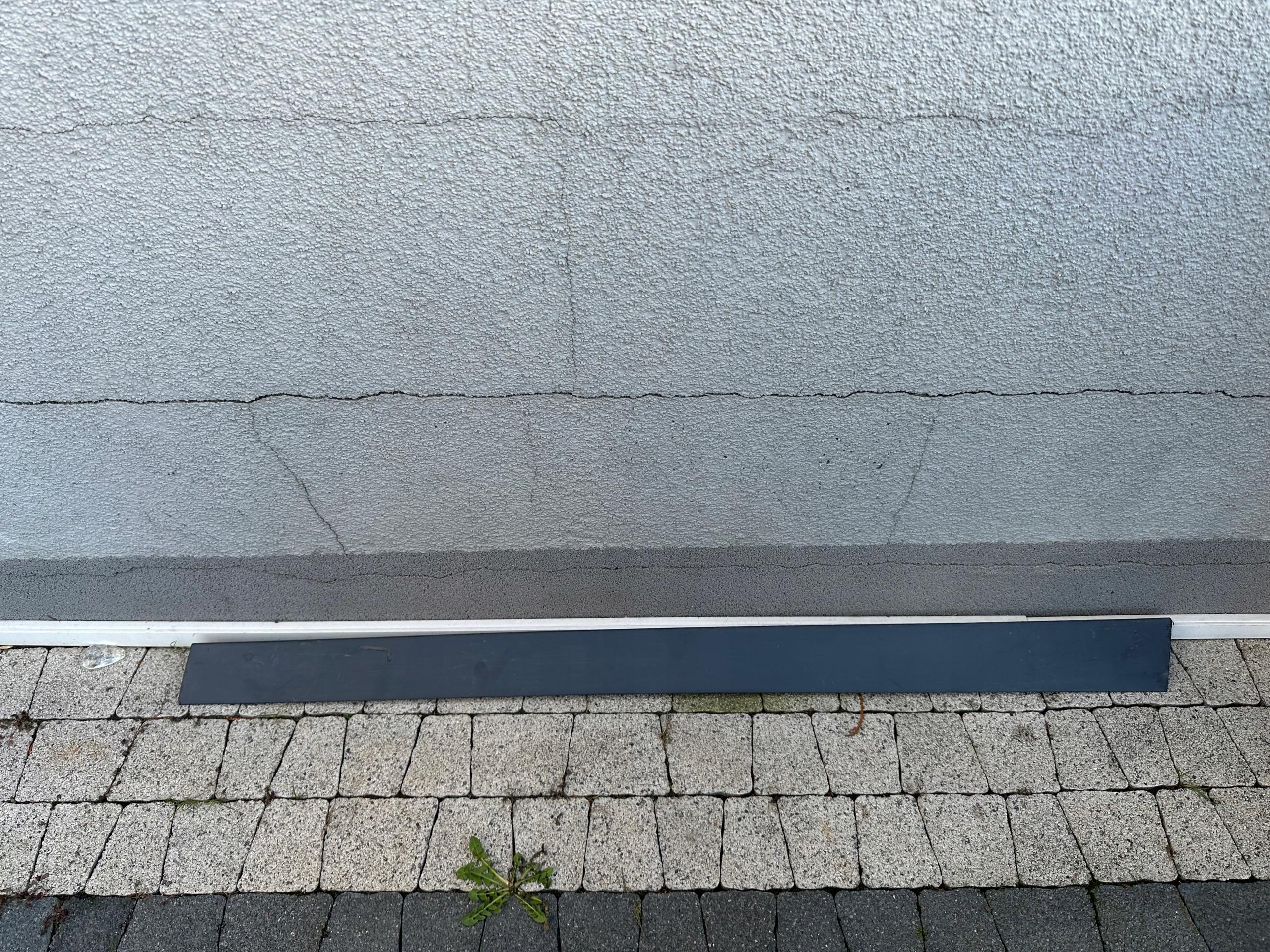 4F0853960K - AUDI A6 C6 молдинг для передней правой двери-новый