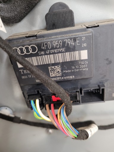 4F0959794E 4F0910795E - AUDI A6 C6 модуль водій двері правий задній правий задній