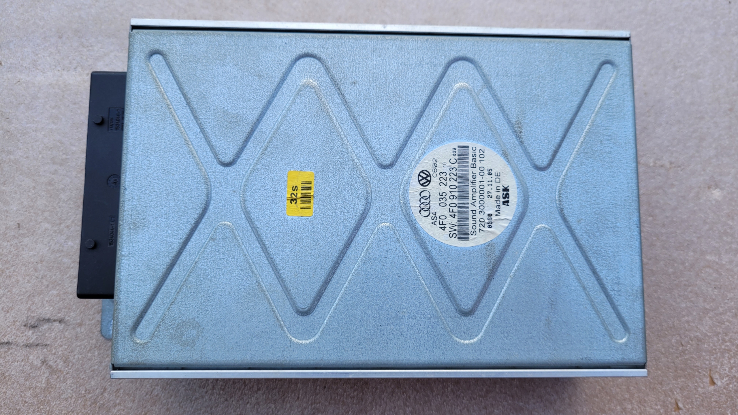 AUDI A6 C6 усилитель 4F0035223 4F0910223C