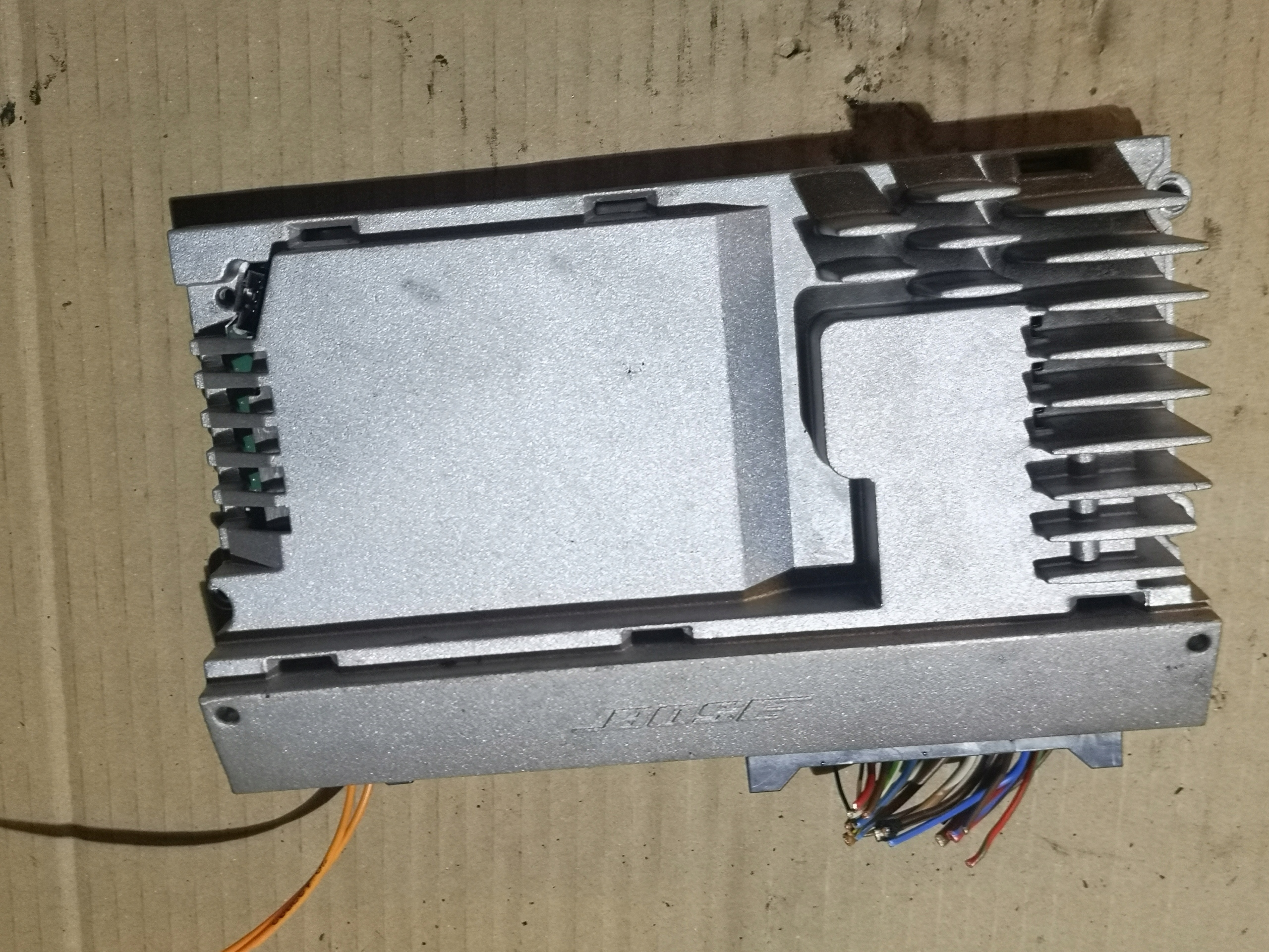 AUDI A6 C6 усилитель радио BOSE 4F0035223D