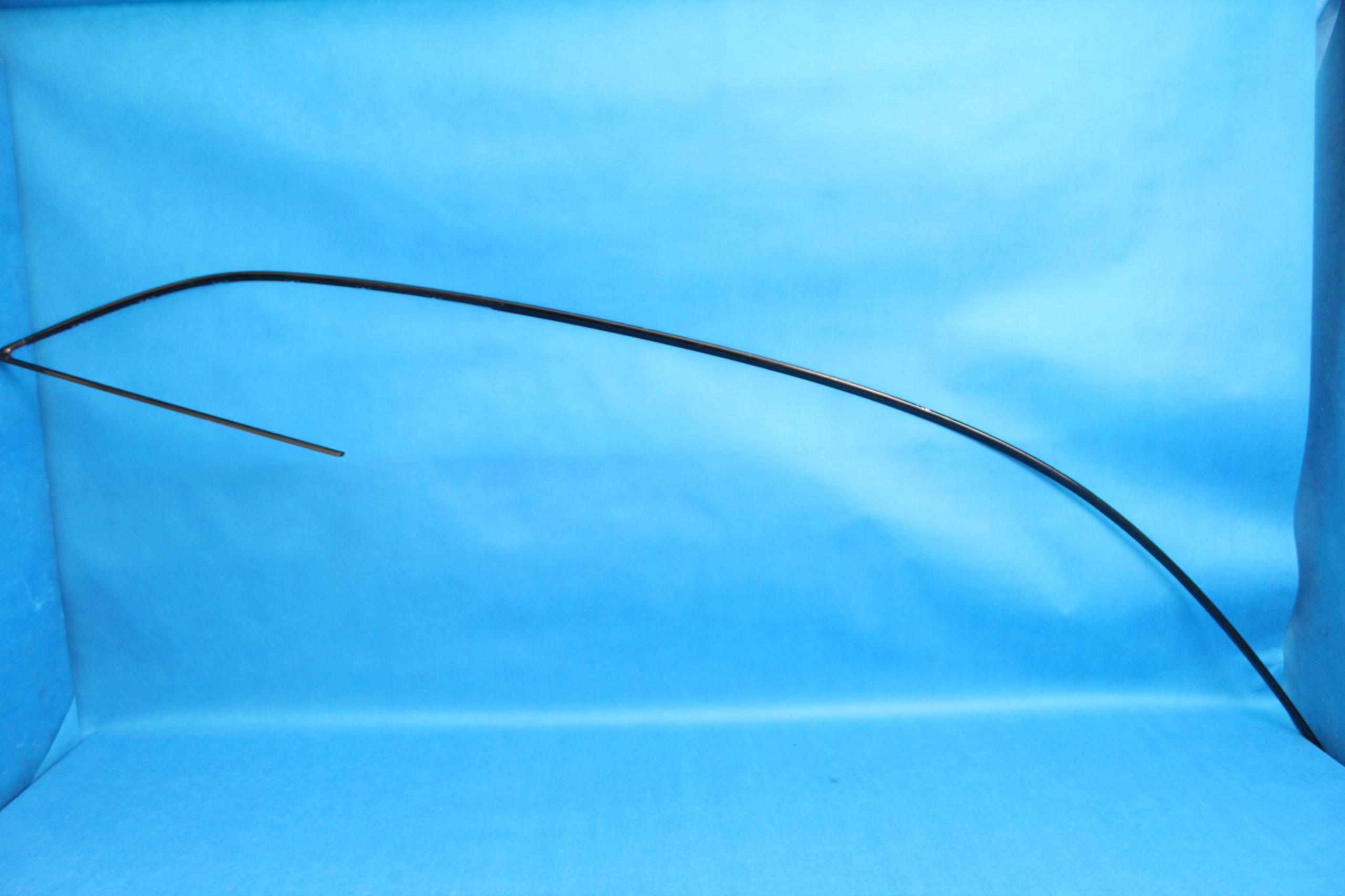 4G9853704G - AUDI A6 C7 4G Lift рейка крыши правая AVANT17R