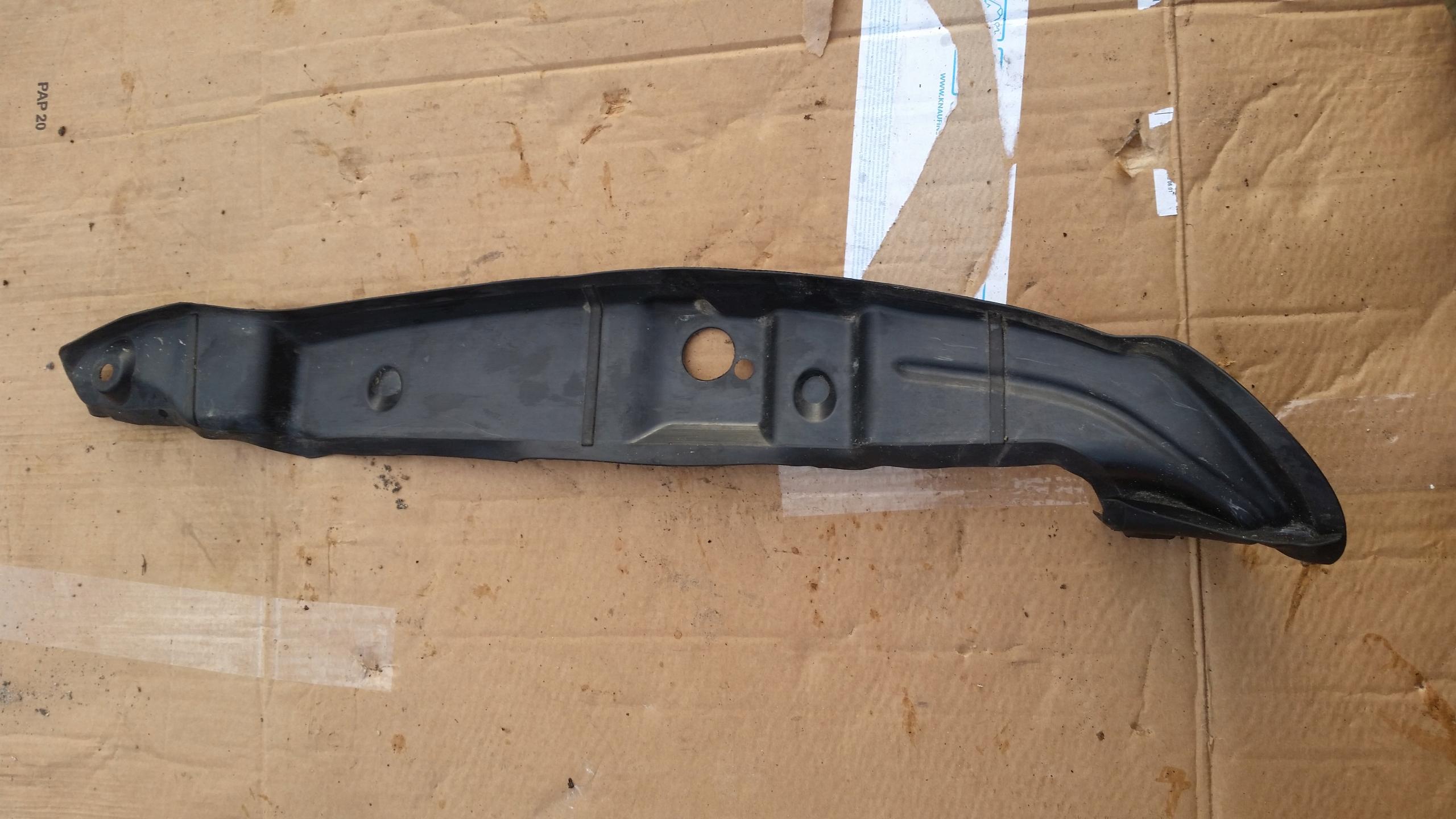 4G0821111 - AUDI A6 C7 ALLROAD Бризговики L