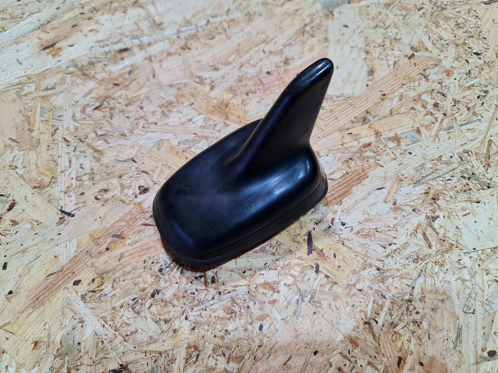 AUDI A6 C7 антенна на крыше GPS радио 4G0035503A