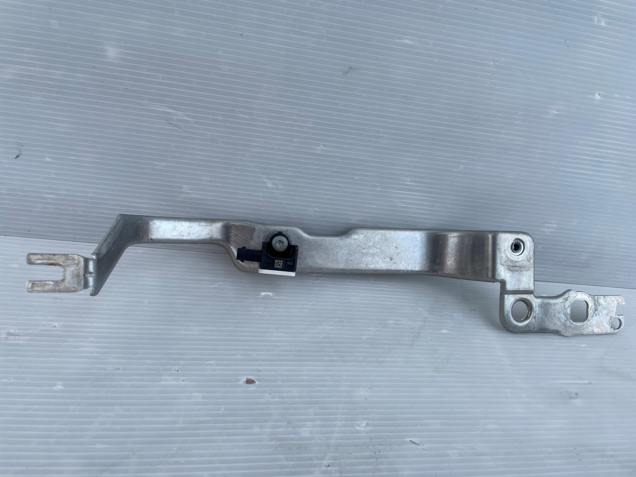 4G0807592 - AUDI A6 C7 лифт крыло кронштейн правый датчик