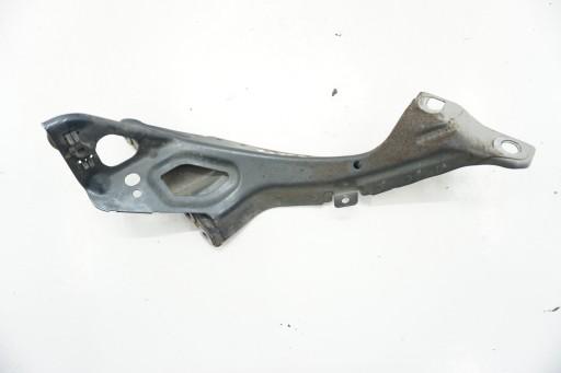 4G0821136A - AUDI A6 C7 кронштейн крила Правий передній LX5N