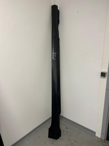 AUDI A6 C8 AVANT SLINE педаль порога права LX7J