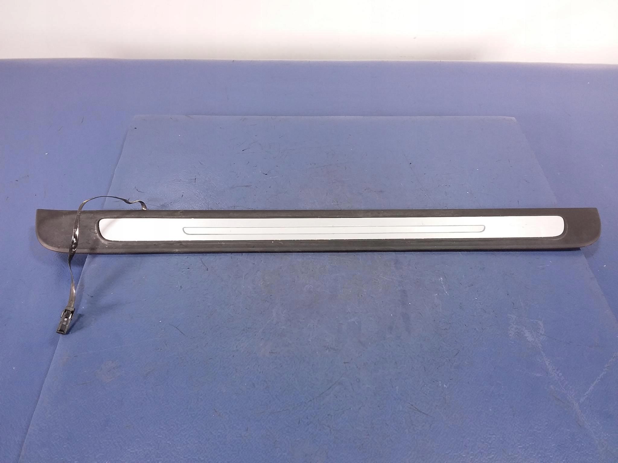 4G8947406C - AUDI A7 і 4G декоративна накладка порога LED передня права