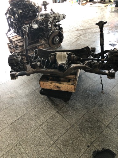 Audi a7 quattro повна задня підвіска