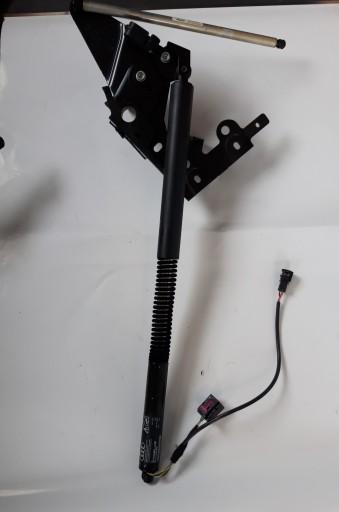 4G8827851F - AUDI A7 електричний клапан механізм комплект