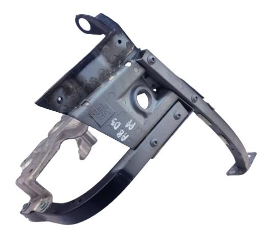 4E0821138F - AUDI A8 D3 кріплення кронштейн крила Правий передній