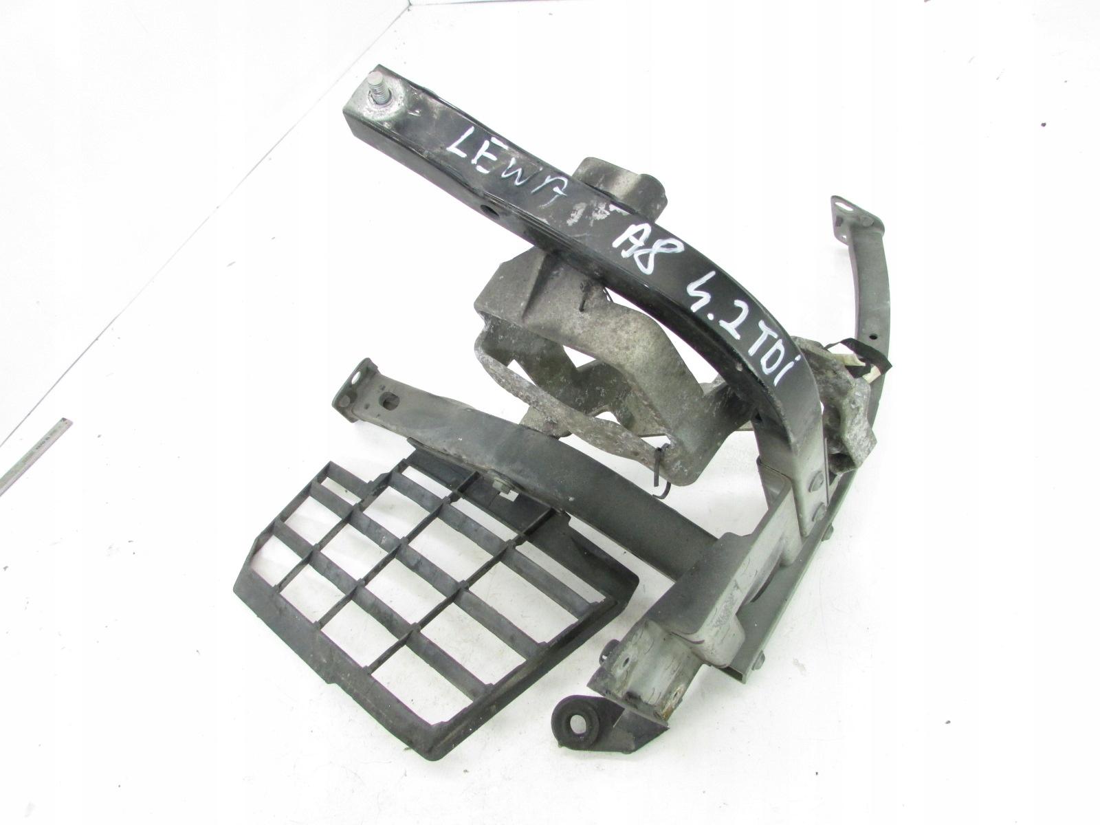 4E0821137E - AUDI A8 D3 кронштейн окуляр крыла левый комплект.