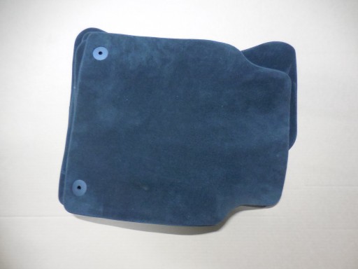 AUDI A8 D4 4H ДОВГІ ВЕЛЮРОВІ КИЛИМКИ