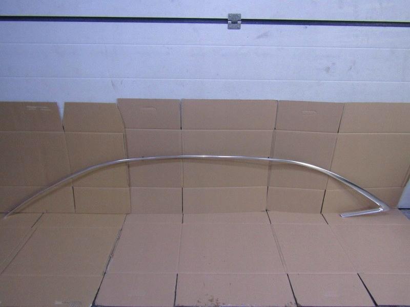 4H4853703A 4H4853704A - AUDI A8 D4 4H0 long рейка даху права ліва