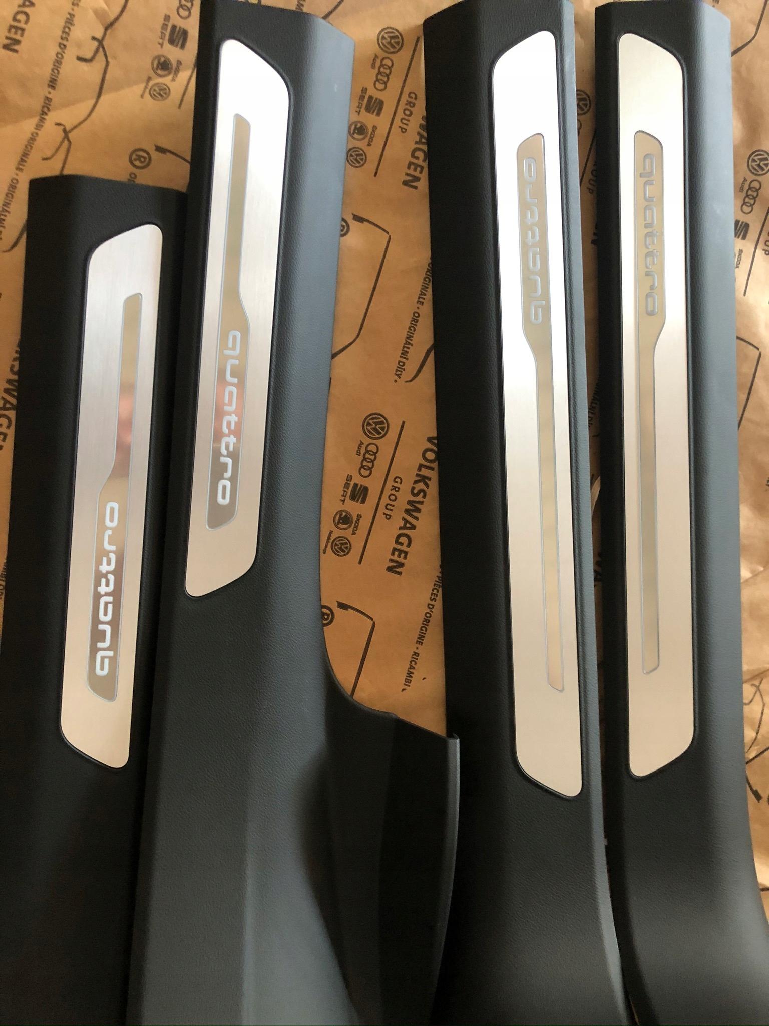 4H1867271L 4H1867272L - AUDI A8 D4 4H4 бічні спідниці QUATTRO з підсвічуванням