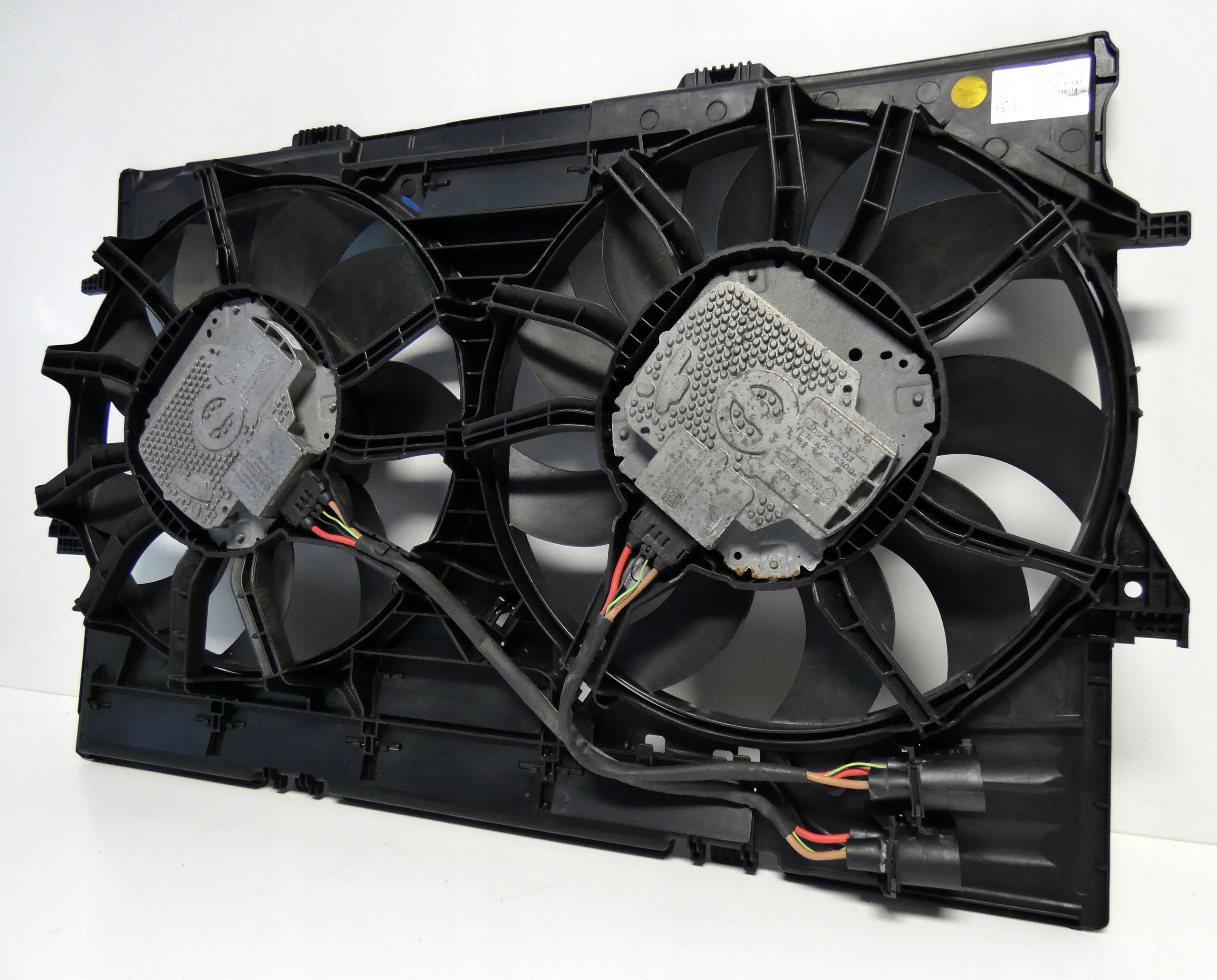 4H0959455AD - AUDI A8 D4 A4 корпус вентилятор радиатора