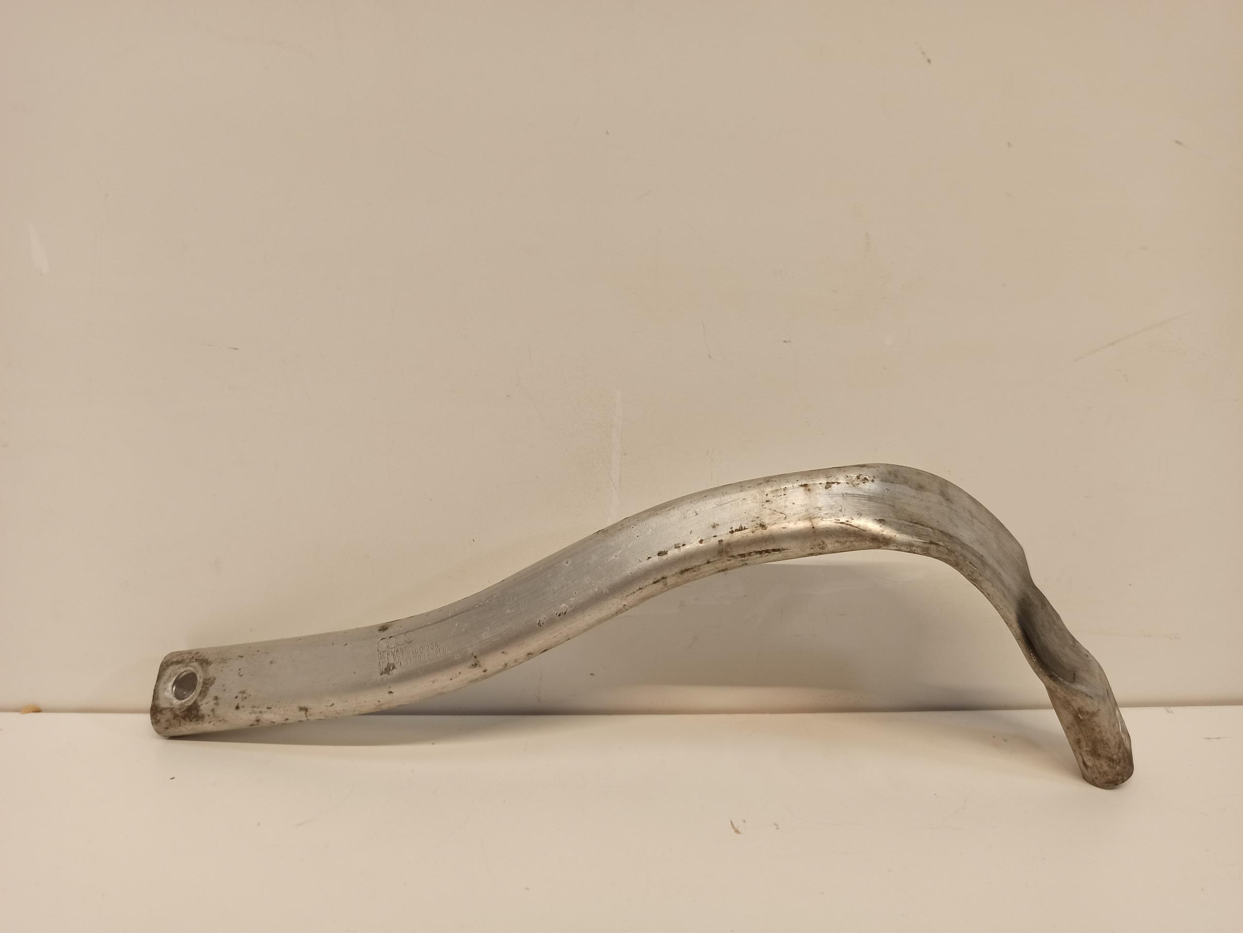 AUDI A8 D4 кронштейн крила лівий 4h0821259c