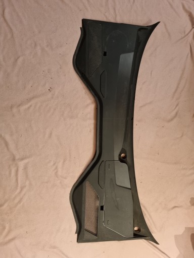 /P3/31 - AUDI A8 D5 4N ОБЛИЦОВКА ОКОН 4N1819403B