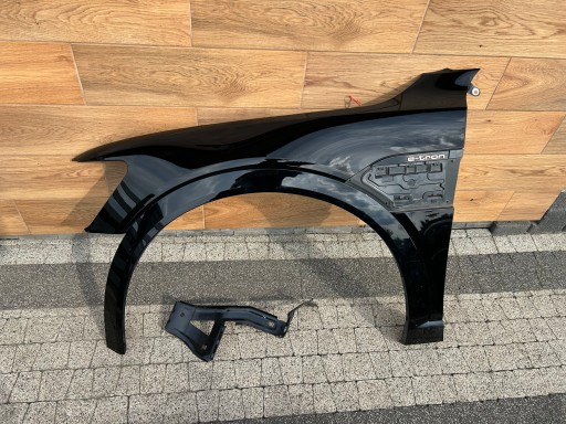 Audi e-tron 4ke ліве крило оригінальне ідеальне в кольорі ly9b