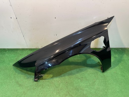 Audi e thron e-tron gt 4j3 левый передний крыло