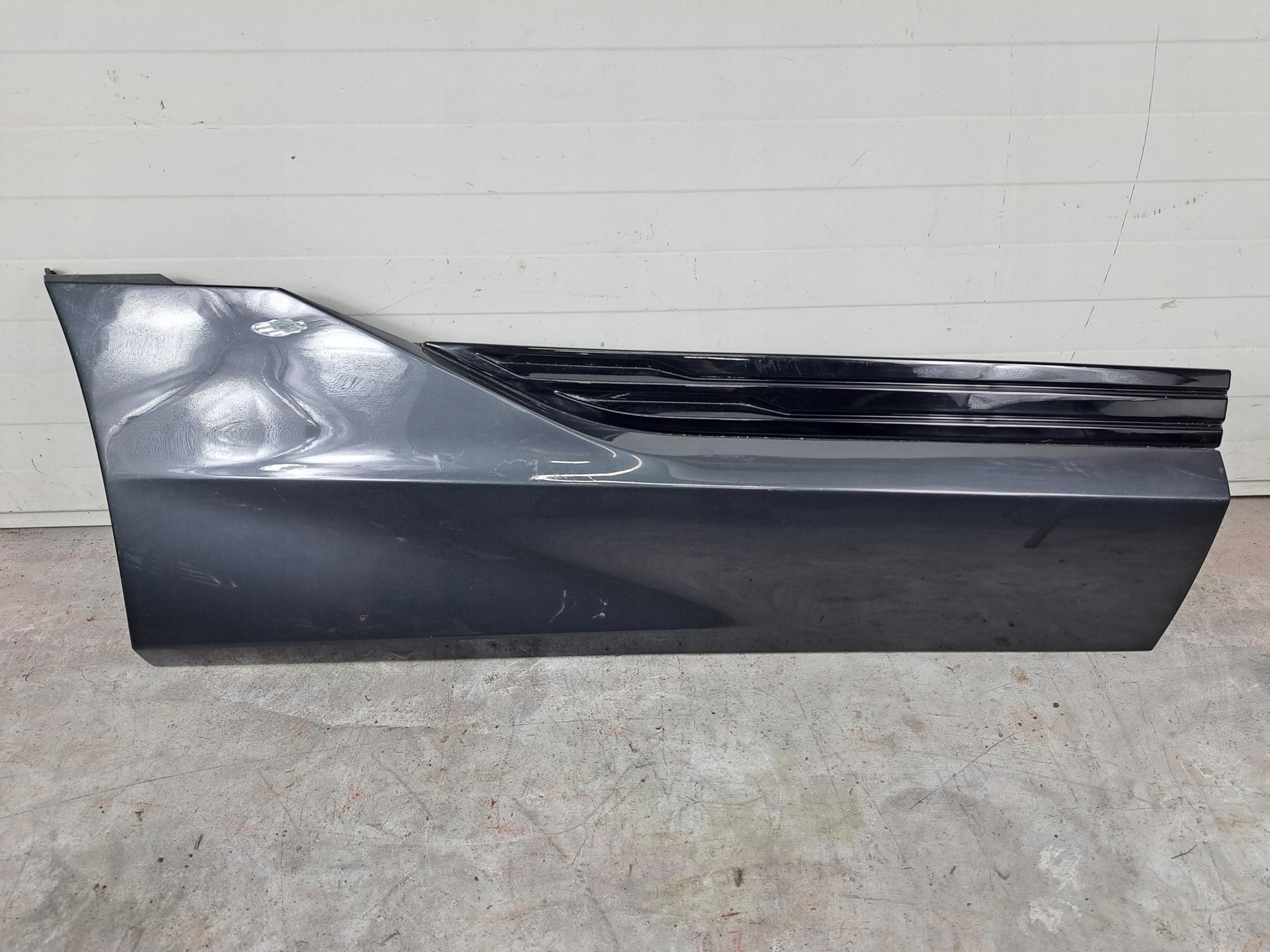 AUDI E-TRON МОЛДИНГ ДВЕРИ ПРАВЫЙ ЗАДНИЙ 4KE853060A