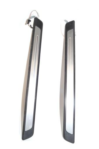 AUDI Q2 A3 добро пожаловать педаль LED 8V4947418A справа