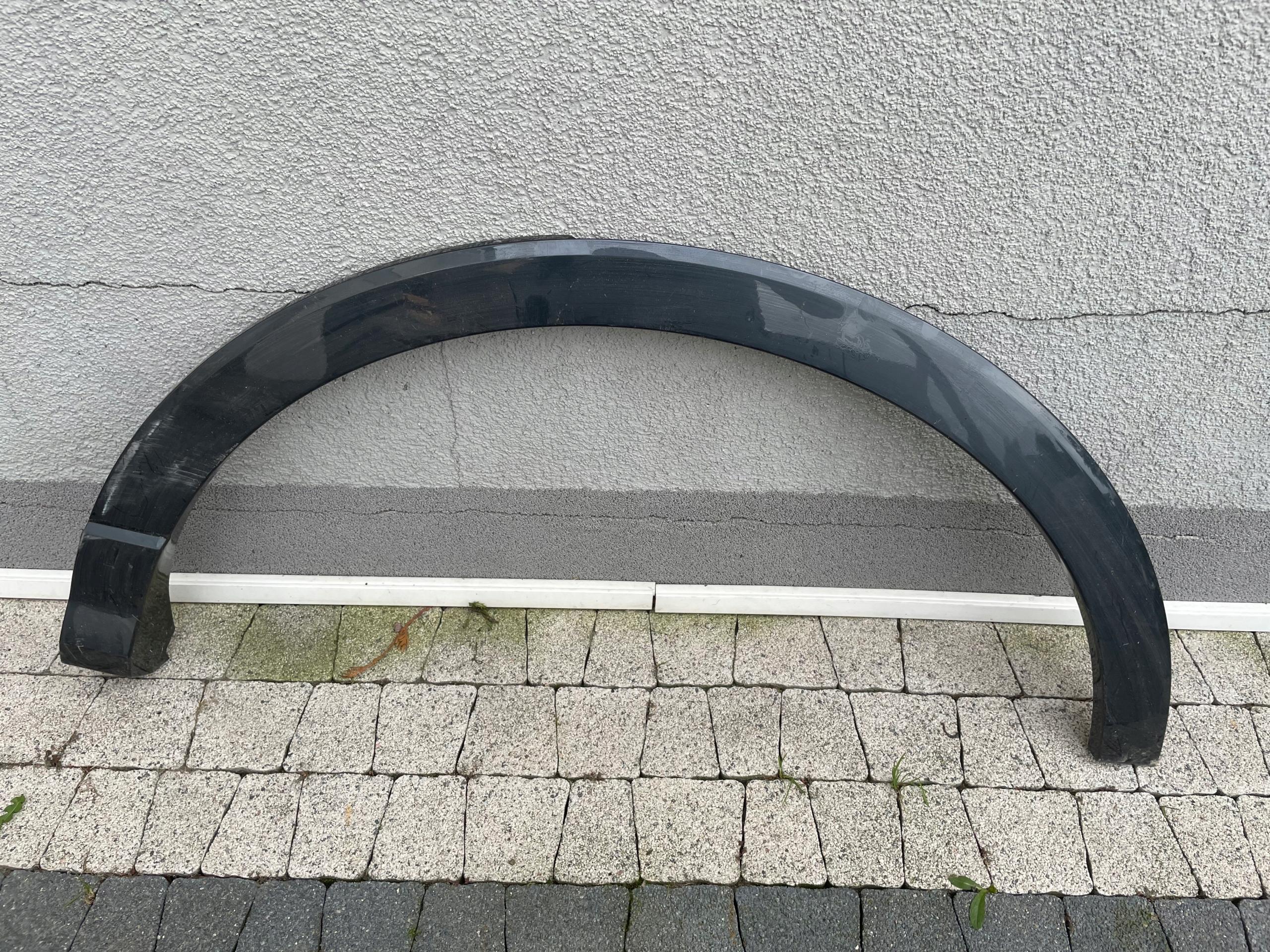 83a853817a - AUDI Q3 83A 19R-накладка на заднє ліве крило