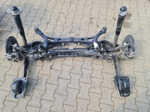 3Q0505107B - Audi q3 83a 2021 луч подвески задних сани