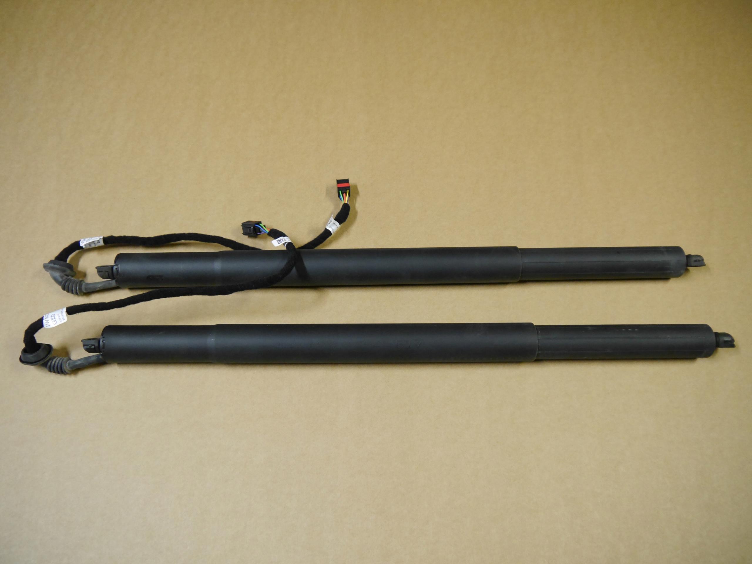 Audi Q3 83A приводи кришки багажника 83A827851A