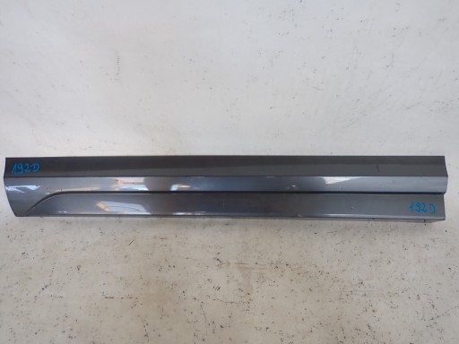 8U0853959D - Audi Q3 8U и 2011-2017 дверной полосы левый передний фронт 8U085395D