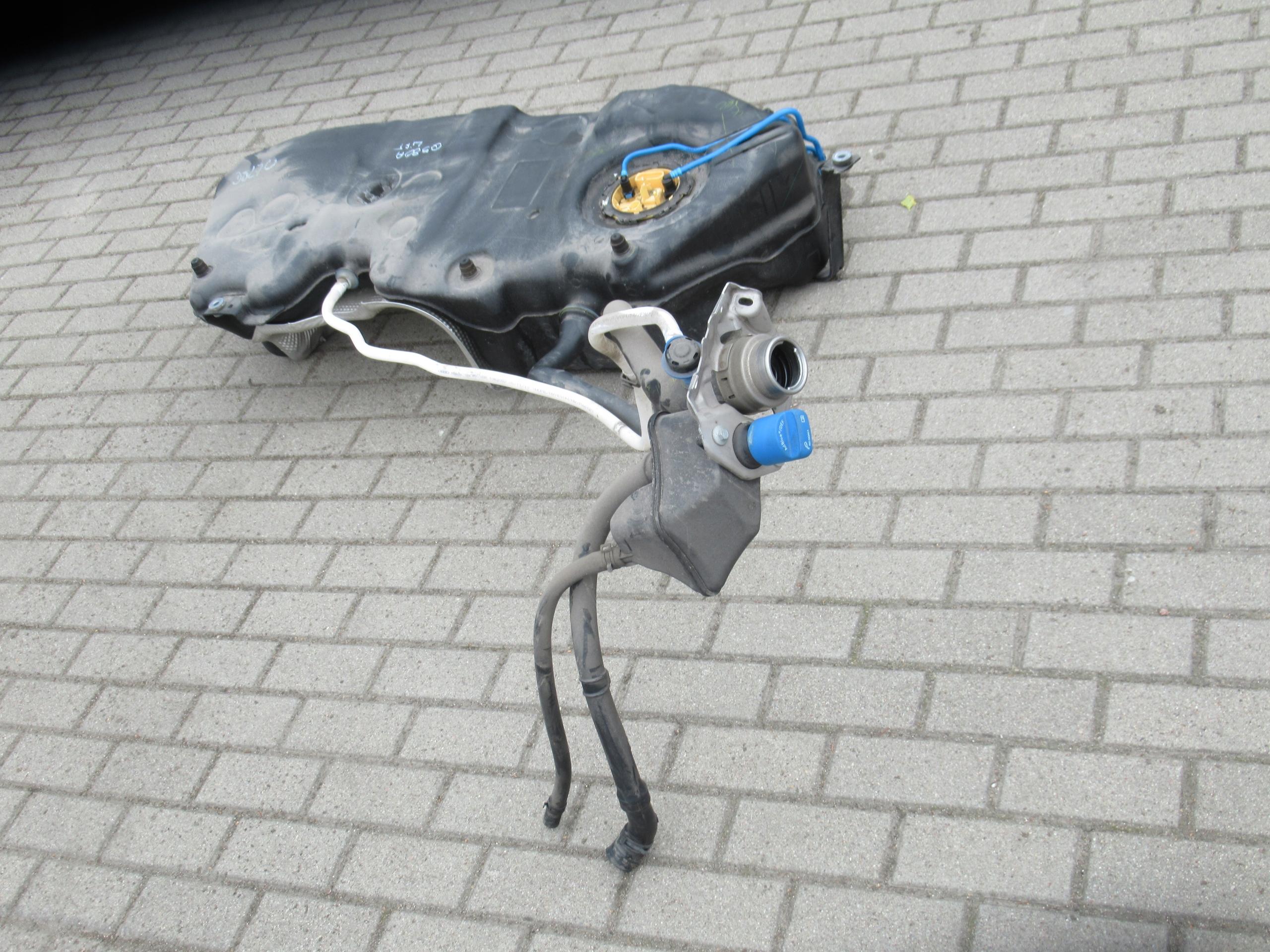 AUDI Q5 80A FY топливный бак 80A201021