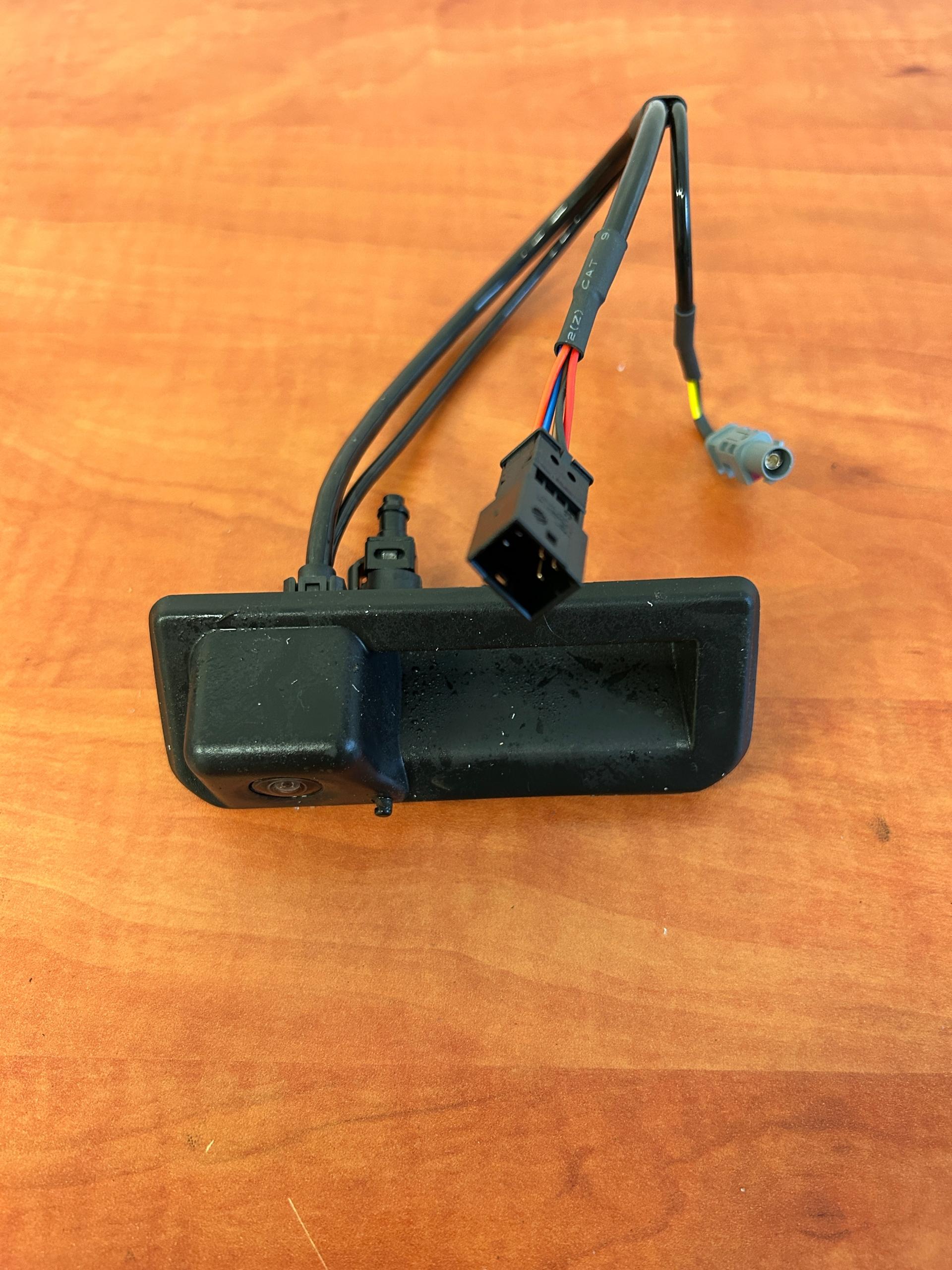 AUDI Q5 80A камера заднього виду 8W8827566E