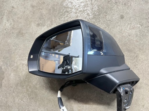 80B857409J - Audi q5 80a ліве дзеркало 12 pin camera assistant europa lx7l