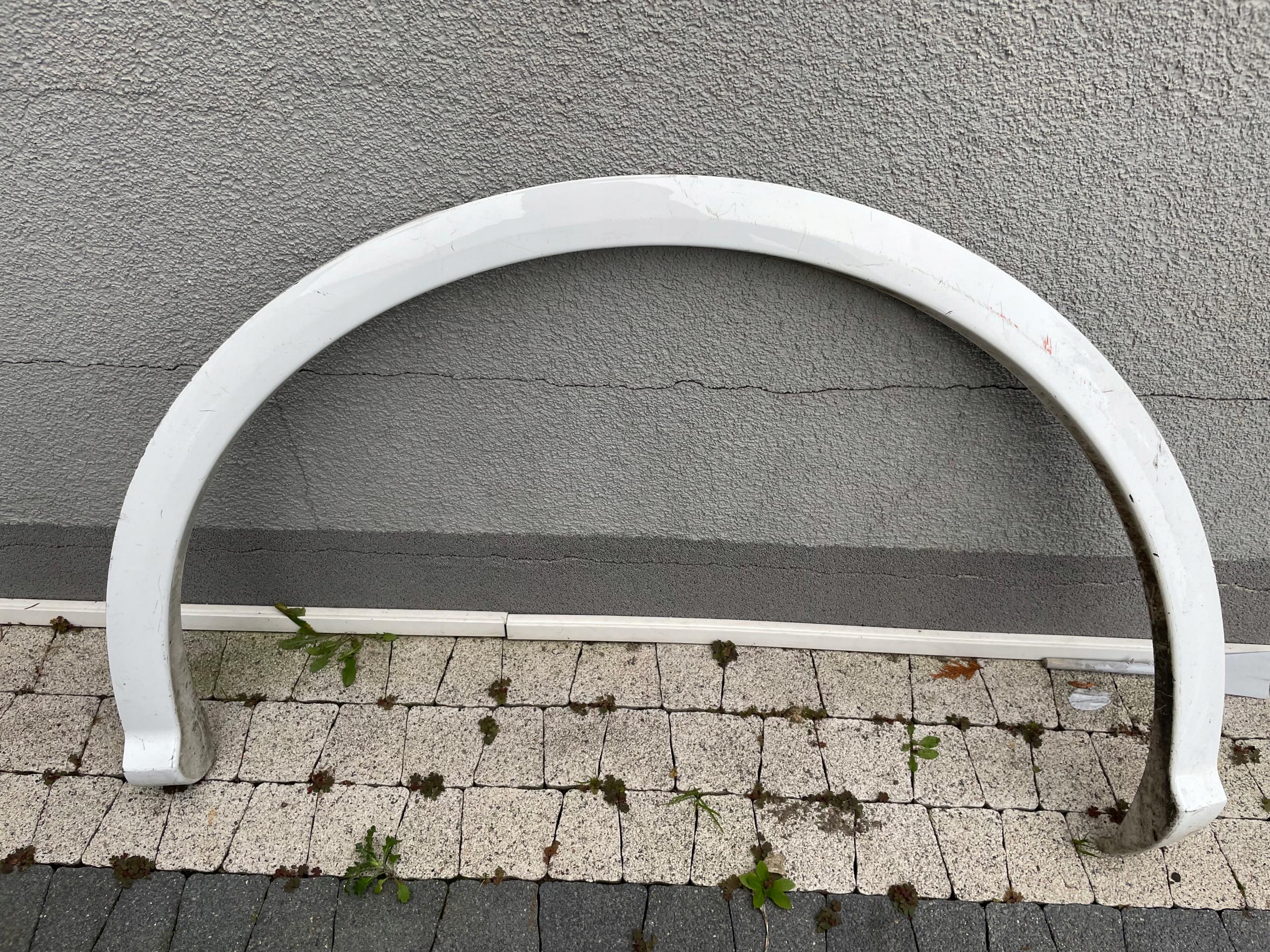 80A853817B - AUDI Q5 80A S-LINE накладка на заднее левое крыло