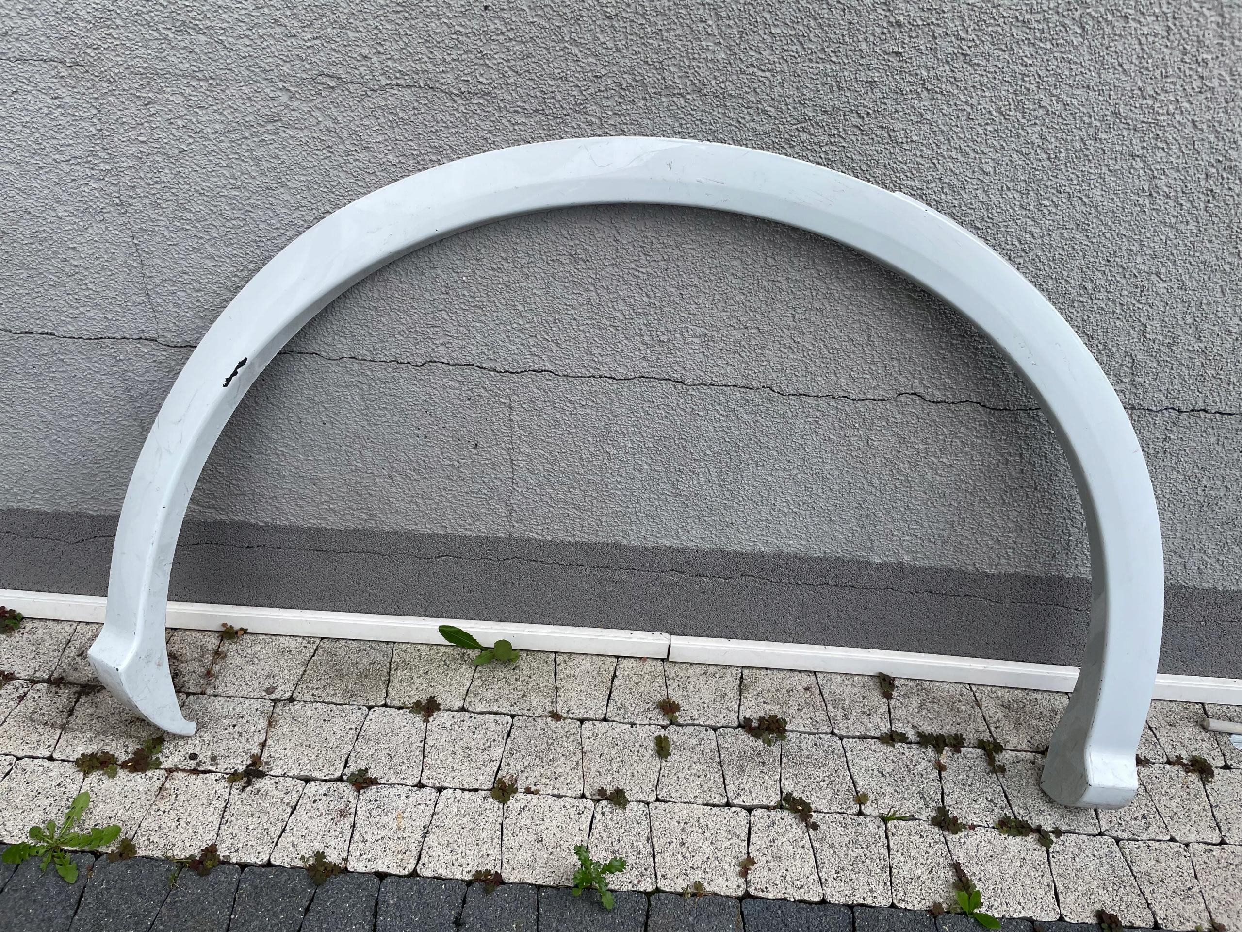 80A853818B - AUDI Q5 80A S-LINE накладка на заднее правое крыло